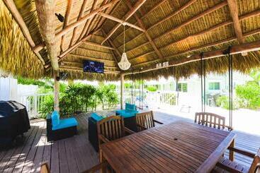 Tropical Breeze Resort