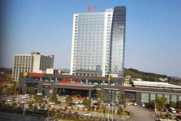 هتل Huatian  Loudi