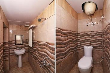 هتل Oyo 70752  Viram House