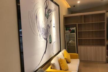هتل 7 Days Premium Yichun Gaoshi Road Branch