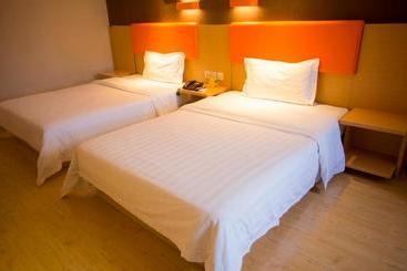 هتل 7days Premium Xiamen Airport Dianqian Subway Station Branch