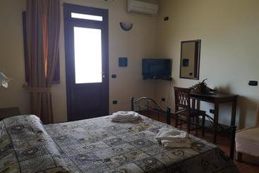 هتل Agriturismo Catena