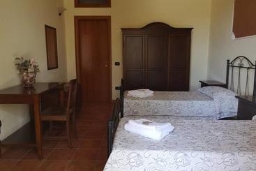 هتل Agriturismo Catena