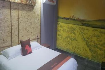 هتل Jun S Qionghai Jiaji Town Yinlong