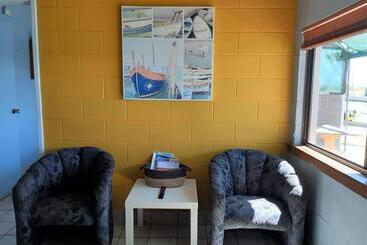 公寓式酒店  Pelican Point Waterfront Resort Formerly Carnarvon Beach Retreat