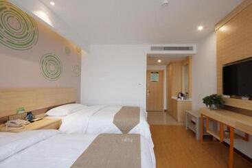 ホテル Greentree Inn Hefei Lujiang County Yihu West Road Chengxi No.4 Middle School Express