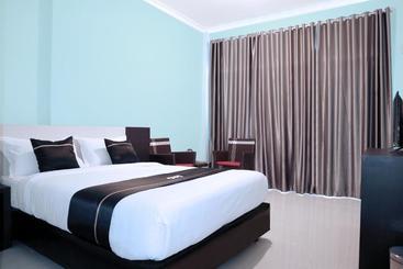 ホテル Oyo 3114 Residence Dalimo
