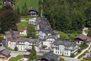 Schloss Kurhotel Strobl