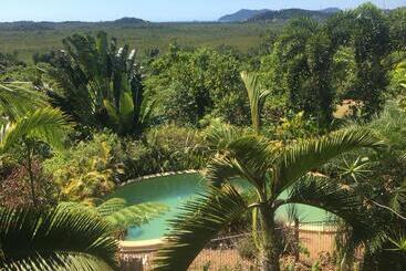 Bed and Breakfast Mission Beach Escape Bnb