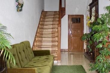 تختخواب و صبحانه Residencial Tarouca