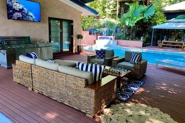 تختخواب و صبحانه Cairns Rainforest Retreat