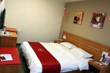 호텔 Thank Inn Plus  Taizhou Jinying