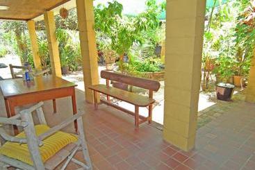 Shady Grove B&b
