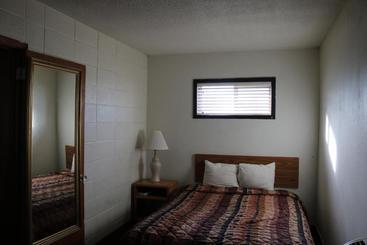 هتل Dakota Inn
