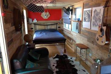 هاستل Alice's Secret Travellers Inn