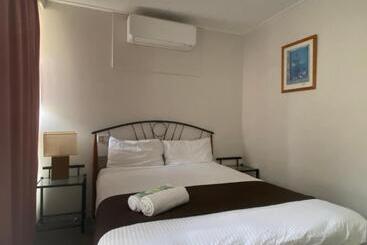 مُتل Warrina Motor Inn Wodonga Cbd
