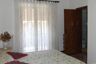 هتل Bed&breakfast Villa Lorena