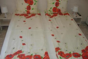 پانسیون Kupenova Guest House