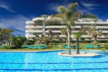 珊瑚海灘公寓式酒店 - Marbella