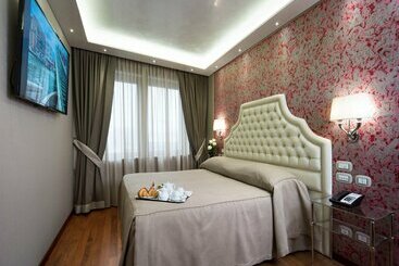 favorito sustracción Rechazar Hotel Santa Chiara en Venecia desde 38 € | Destinia
