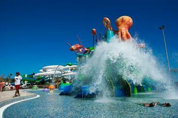 Relaxia Lanzasur Club  Aqualava Water Park