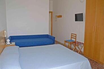 Отель Albergo La Sirenella