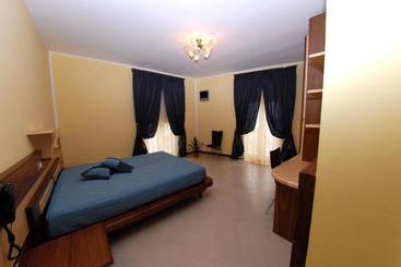 هتل Miramare