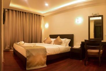 هتل Sherepunjab & Spa