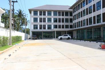 هتل Klongyai Center