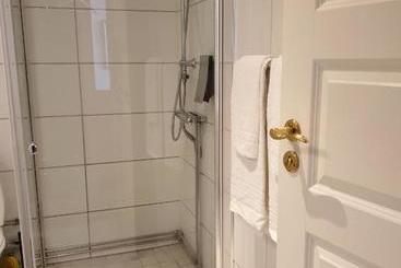 هتل L Astoria