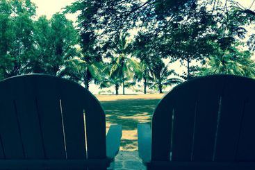 هتل Cordova Reef Village Resort