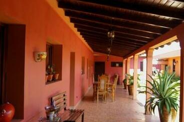 호스텔 La Residencia Inn