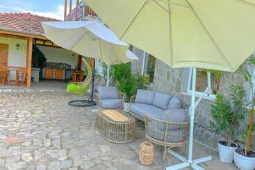 פנסיון Guest House Au Nature