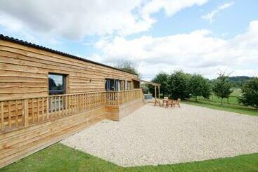 리조트 Peckmoor Farm Lodges
