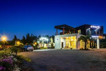 בית מלון כפרי Banhakeura Pension
