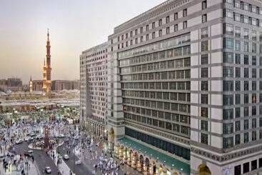 هتل Madinah Hilton