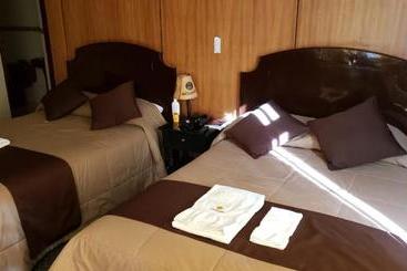 هتل Hostel Sillustani Inn Puno