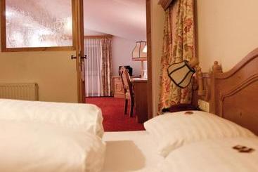 בית מלון כפרי Stern