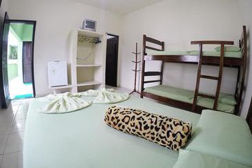 پانسیون Pousada Casa Verde Ubatuba