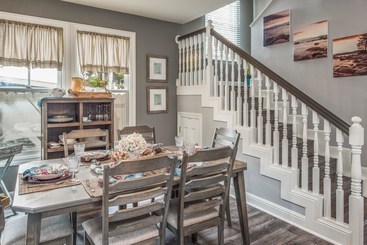 3703 La Gloria Cottagebythesea