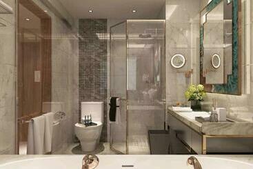هتل Golden Bay Weihai