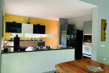 هتل Casa Luz Hospedaje, Pereira , Cerritos
