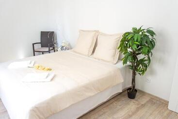 מלון דירות Penzion Apartmány Hradební