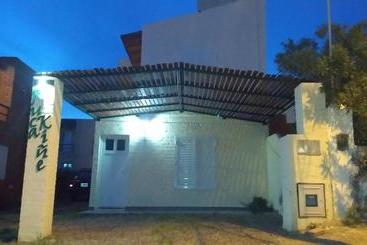 Ruca Kiñe Hostel