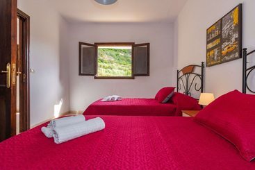 Casita De Campo Cerca De Risco Caído