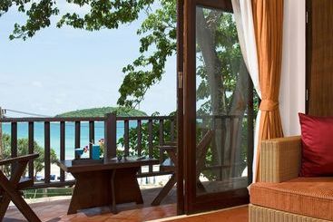 All Seasons Naiharn Phuket Hotel