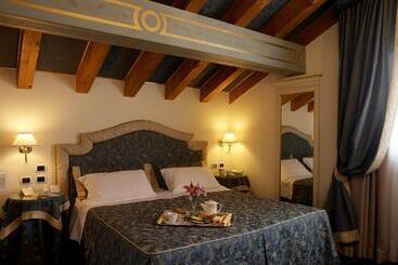 Otel Borgo Ca Dei Sospiri