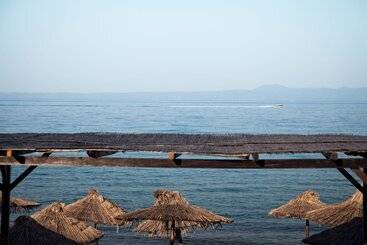 בית מלון כפרי Eden