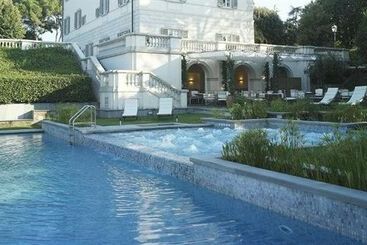 هتل Villa La Vedetta