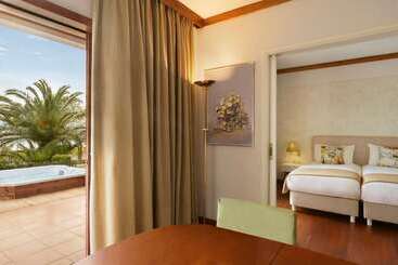 هتل Wyndham Loutraki Poseidon Resort